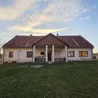 Rekonštrukcia budovy cirkevnej školy pokračuje